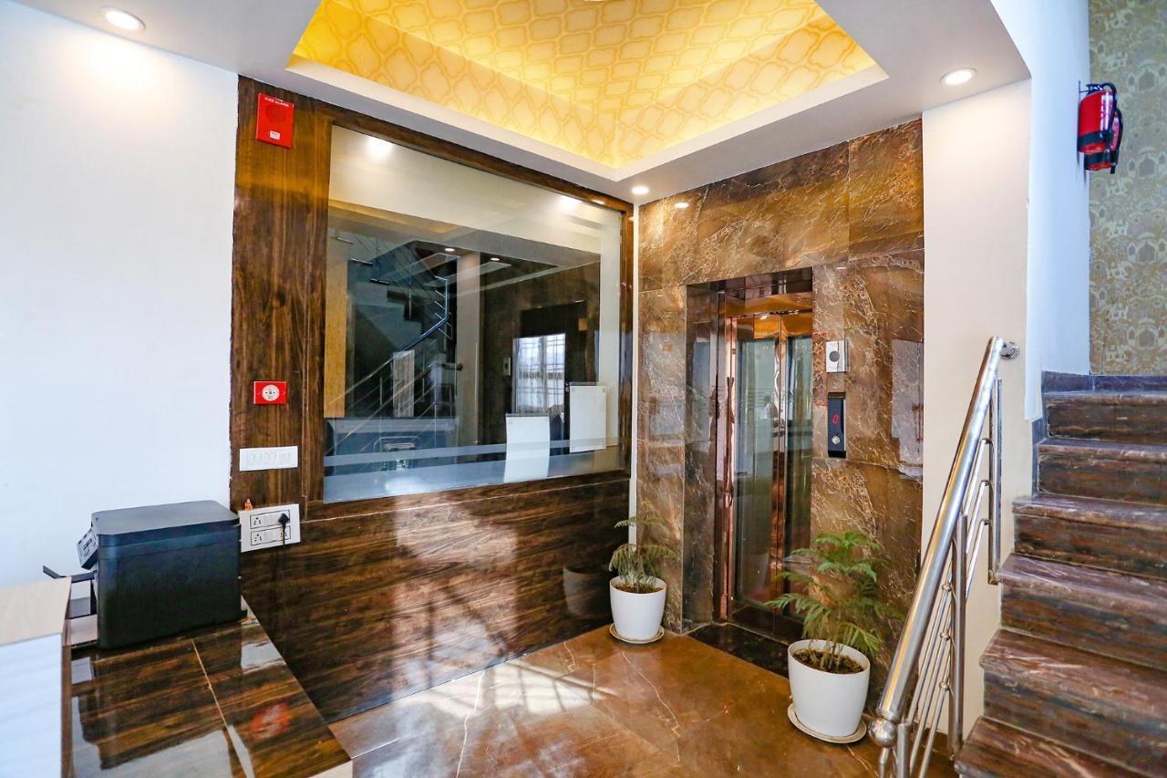 Fabexpress Kapashera Residency Near Igi Airport New Delhi Gurgaon Eksteriør bilde
