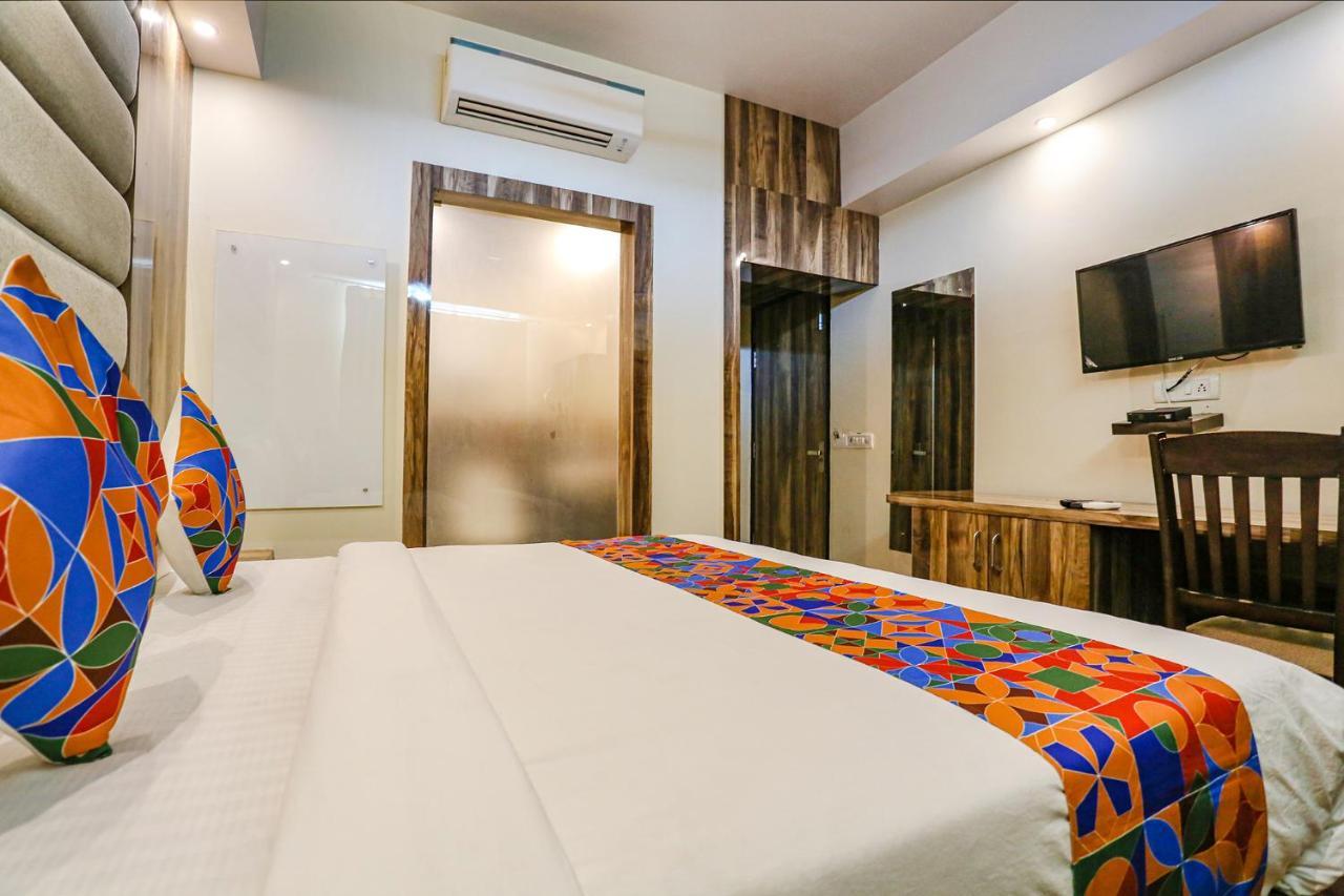 Fabexpress Kapashera Residency Near Igi Airport New Delhi Gurgaon Eksteriør bilde
